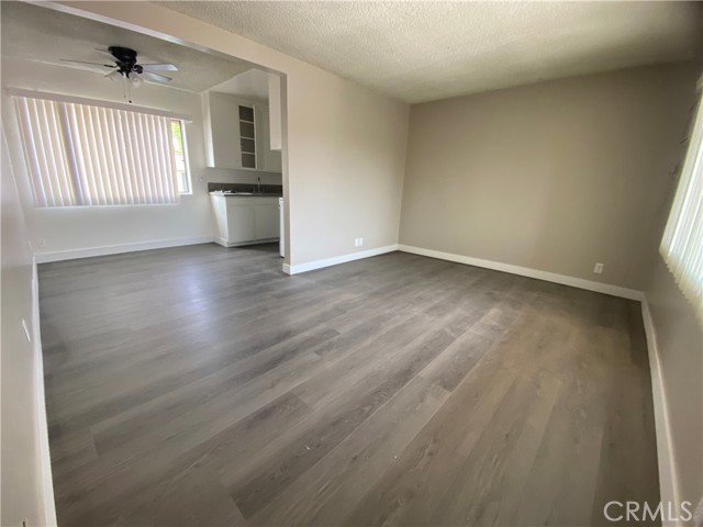 Detail Gallery Image 6 of 9 For 14696 Rayen, Panorama City,  CA 91402 - – Beds | – Baths