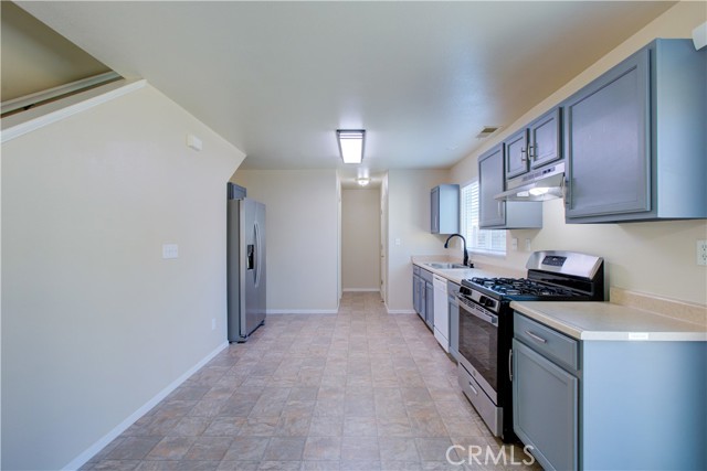 Detail Gallery Image 14 of 43 For 3751 Morning Glory Ave, Merced,  CA 95348 - 3 Beds | 2/1 Baths