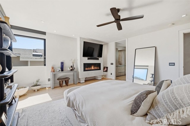 Detail Gallery Image 33 of 62 For 750 California Ave, Venice,  CA 90291 - 4 Beds | 4 Baths