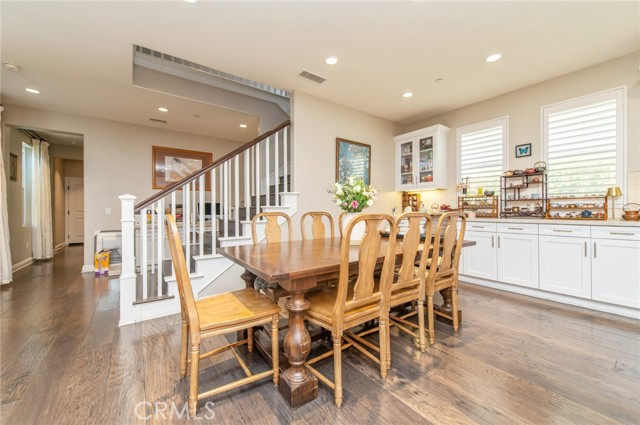 Image 13 of 66 For 220 Barnes  