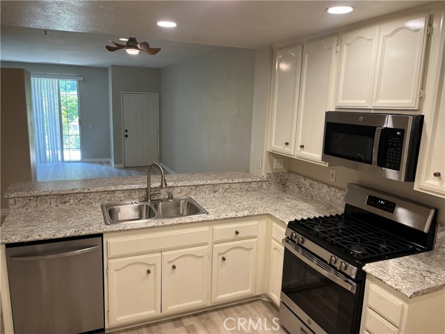 6415 Seldon Way, Chino Hills CA: https://media.crmls.org/medias/d6f2f519-cbd6-45bd-999d-36e30a3b0c84.jpg