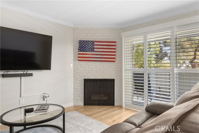 Detail Gallery Image 3 of 31 For 1321 Beryl St #101,  Redondo Beach,  CA 90277 - 3 Beds | 2/1 Baths