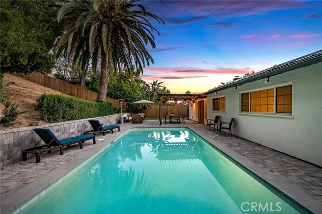 Detail Gallery Image 3 of 42 For 7112 Darnoch, West Hills,  CA 91307 - 4 Beds | 2 Baths