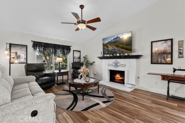 Detail Gallery Image 6 of 32 For 1330 Del Rio Way, Ontario,  CA 91764 - 3 Beds | 2 Baths