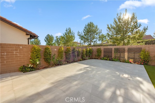 Detail Gallery Image 25 of 29 For 201 Evaroad, Irvine,  CA 92602 - 4 Beds | 3 Baths