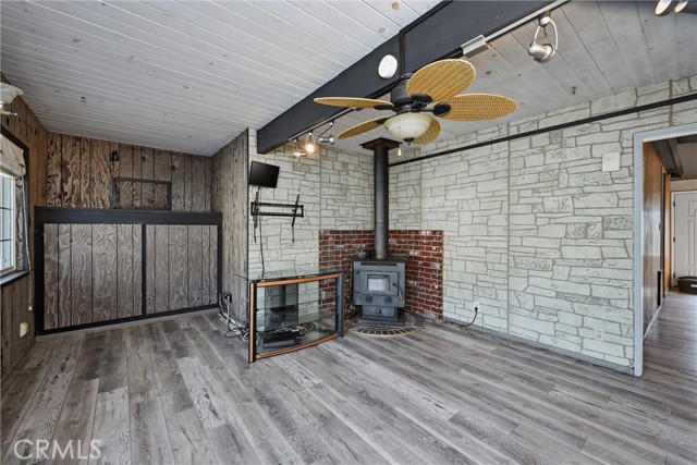 Detail Gallery Image 20 of 39 For 12762 Shoreview Dr, Clearlake Oaks,  CA 95423 - 2 Beds | 2 Baths