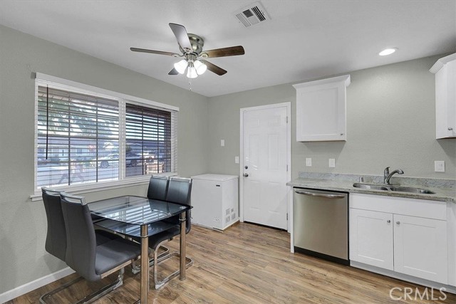 Detail Gallery Image 9 of 32 For 4429 Martel Dr, Olivehurst,  CA 95961 - 3 Beds | 2 Baths