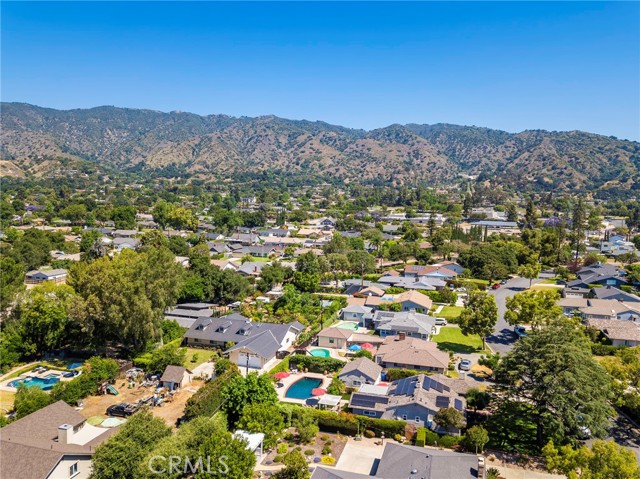Image 32 of 38 For 883 Leadora Avenue