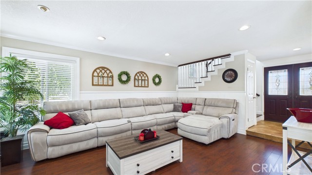 Detail Gallery Image 10 of 33 For 27563 Open Crest, Saugus,  CA 91350 - 4 Beds | 2/1 Baths