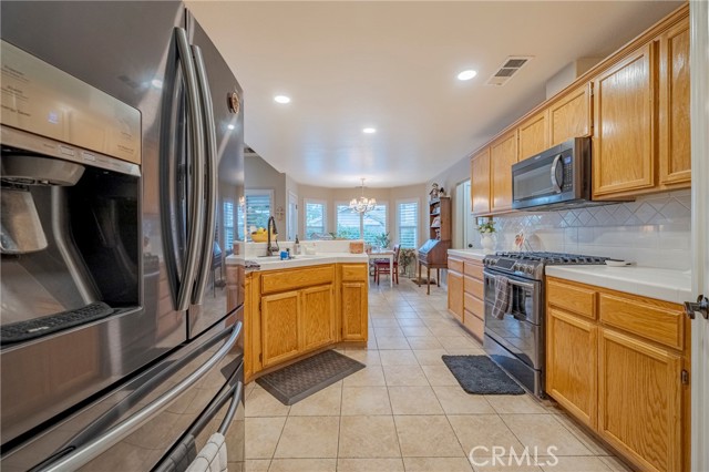 Detail Gallery Image 34 of 63 For 726 Nighthawk, Merced,  CA 95340 - 4 Beds | 3 Baths