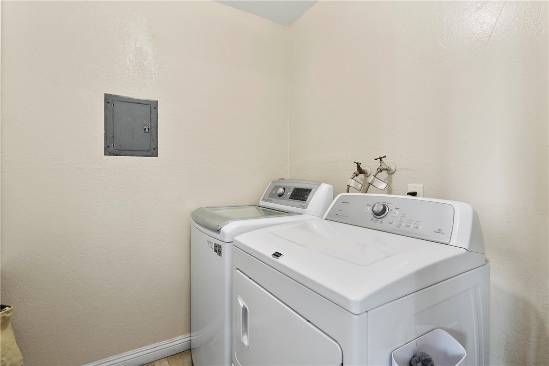 Detail Gallery Image 16 of 16 For 524 16th St, Huntington Beach,  CA 92648 - 3 Beds | 2 Baths