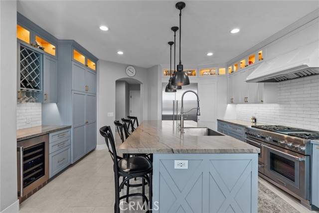 25554 Housman Place, Stevenson Ranch CA: https://media.crmls.org/medias/d6f58d8e-89e3-44c0-9368-a4a924b6b0c4.jpg