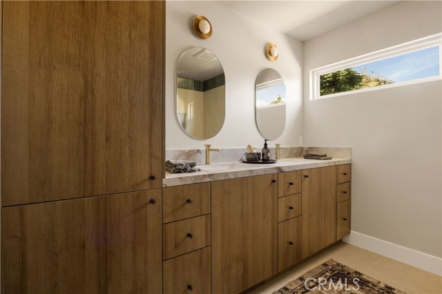 4 Bed Home for Sale in Costa Mesa, California