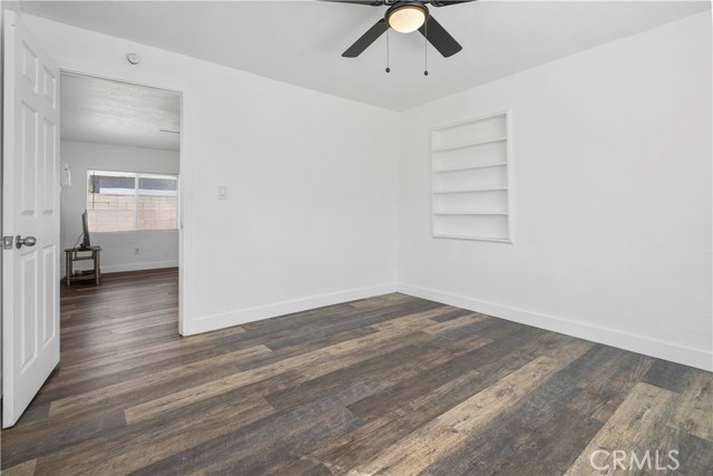 44043 Hoban Avenue, Lancaster CA: https://media.crmls.org/medias/d6f69c09-167d-4b19-89a3-81ba84ea6498.jpg