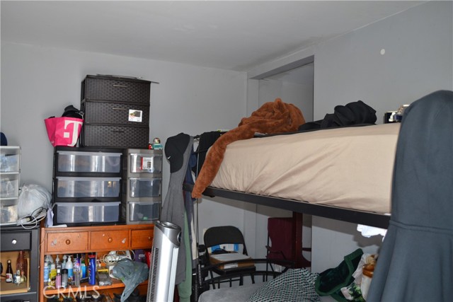 11068 Penrose, Sun Valley CA: https://media.crmls.org/medias/d6f6a09b-dcac-461a-8d7e-77ac52670e1b.jpg