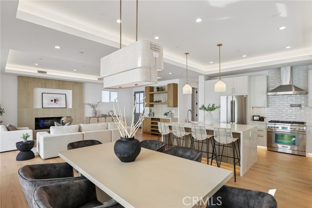2019 Huntington Lane, B photo 17