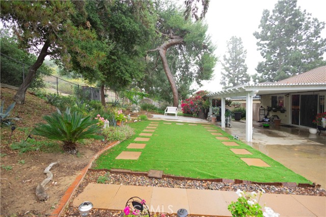 Detail Gallery Image 16 of 18 For 21049 Silver Cloud Dr, Diamond Bar,  CA 91765 - 3 Beds | 2 Baths