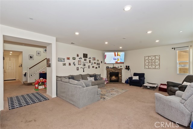 Image 2 for 15616 Allspice Ln, Fontana, CA 92336