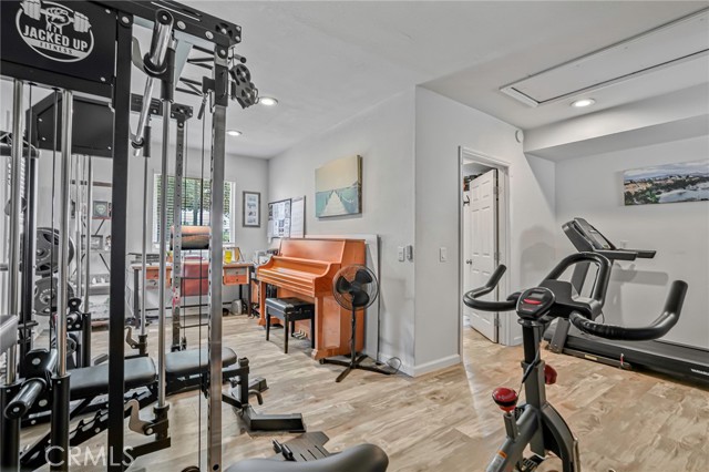 1324 Darwin Drive, Oceanside CA: https://media.crmls.org/medias/d6f83609-ccef-496c-99f4-4701d3d75cd1.jpg