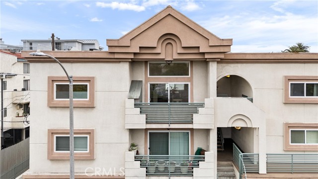 3604 Westwood Boulevard, Los Angeles CA: https://media.crmls.org/medias/d6f88d8d-4784-45ad-bdfa-b965d85eed55.jpg