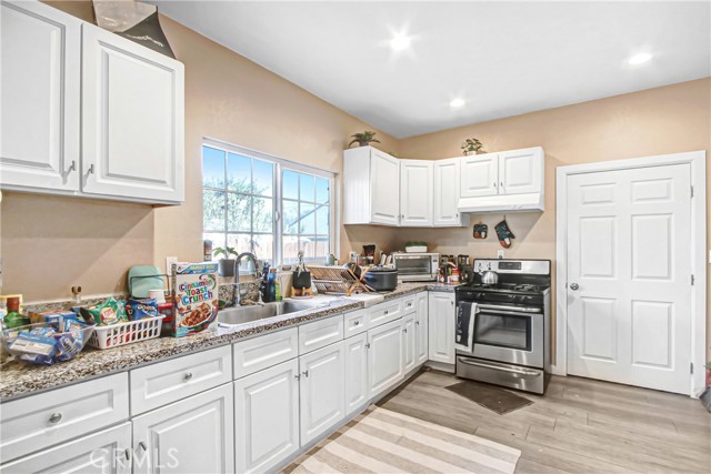 Detail Gallery Image 16 of 26 For 2249 Serrano, San Bernardino,  CA 92405 - 5 Beds | 3 Baths