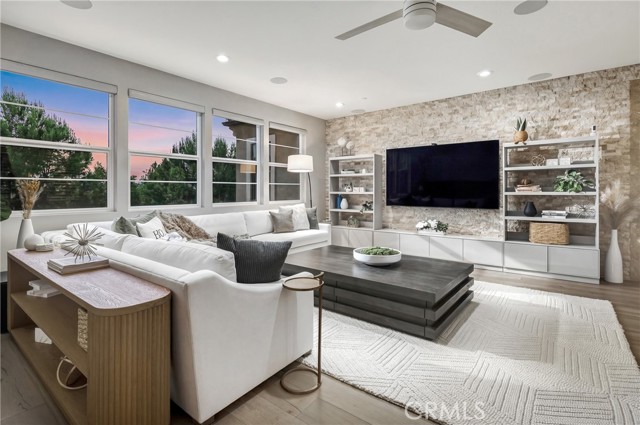 Detail Gallery Image 21 of 46 For 64 Bellatrix, Irvine,  CA 92618 - 5 Beds | 5/1 Baths