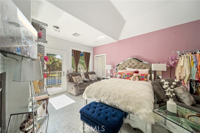 Detail Gallery Image 35 of 57 For 15562 Bronco, Canyon Country,  CA 91387 - 4 Beds | 4 Baths