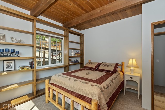 Detail Gallery Image 16 of 54 For 26354 Spyglass Dr, Lake Arrowhead,  CA 92352 - 3 Beds | 2 Baths