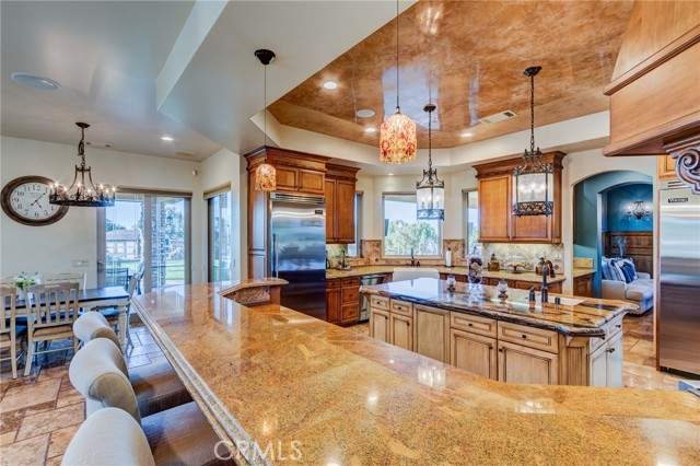 Detail Gallery Image 38 of 75 For 12260 Desert Rose Way, Oak Hills,  CA 92344 - 4 Beds | 4/1 Baths