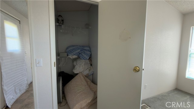 Image 12 of 53 For 18420 Decker