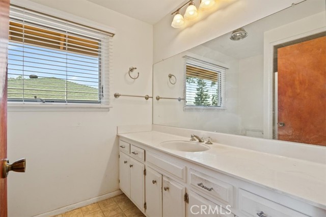 Detail Gallery Image 14 of 22 For 222 Redbud Dr, Paradise,  CA 95969 - 2 Beds | 2 Baths