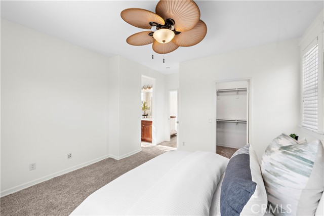 Image 18 of 43 For 8 Paddock Place