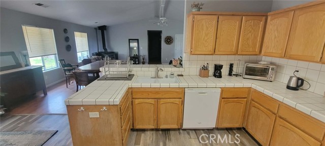 Detail Gallery Image 11 of 36 For 4121 Indian Rock, Mariposa,  CA 95338 - 4 Beds | 3 Baths