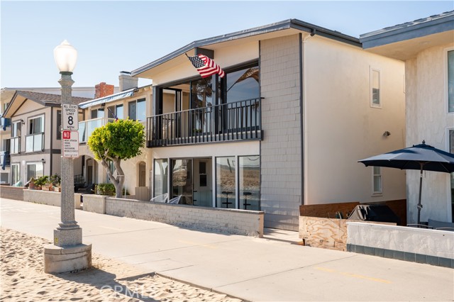 1510 W Oceanfront, Newport Beach CA: https://media.crmls.org/medias/d6feb6f2-a6d8-4b3a-b5ee-b87517cea7a2.jpg