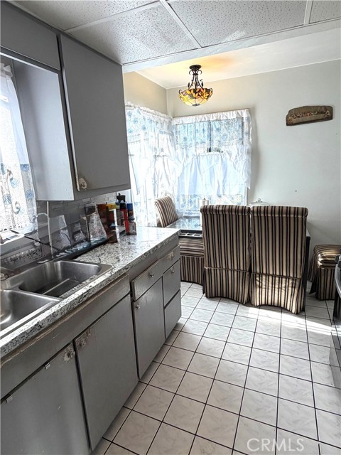 5846 Gardenia Avenue, Long Beach CA: https://media.crmls.org/medias/d6fed80a-d647-4ba5-994c-c28304b3c095.jpg