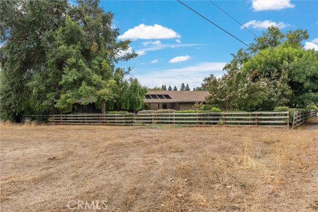 55 Roseanna Court, Chico CA: https://media.crmls.org/medias/d6fee280-d3cf-47a5-8a35-da2209895c02.jpg