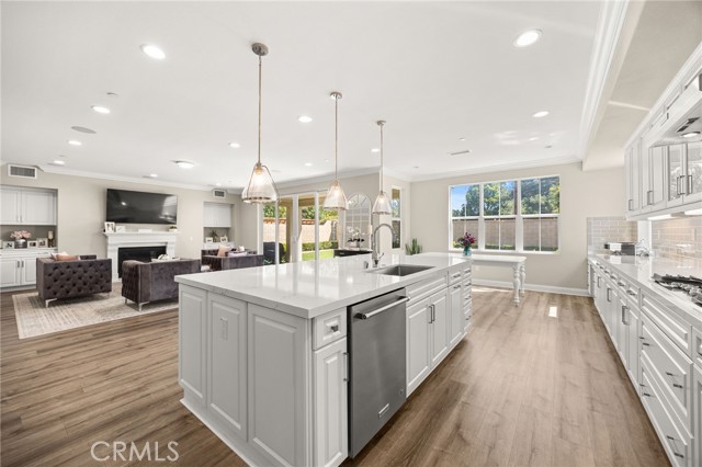 10095 Goldenrod Ct., Rancho Cucamonga CA: https://media.crmls.org/medias/d6ffe178-229e-4dd3-8997-740af735b8ed.jpg