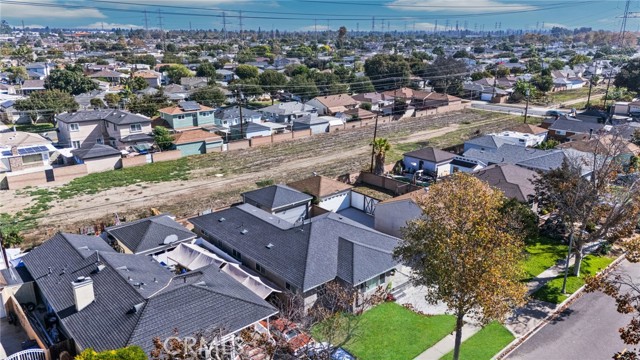 Detail Gallery Image 29 of 49 For 6053 Turnergrove, Lakewood,  CA 90713 - 4 Beds | 3 Baths