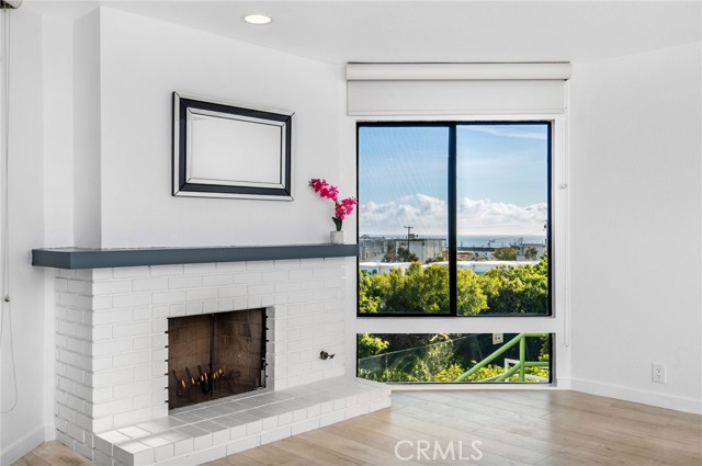 Detail Gallery Image 38 of 59 For 469 26th Street, Manhattan Beach,  CA 90266 - 4 Beds | 2/1 Baths