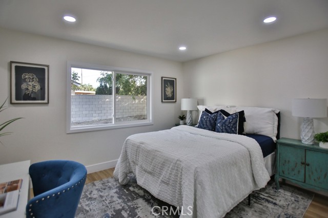 Detail Gallery Image 21 of 25 For 4022 W Roberts Dr, Santa Ana,  CA 92704 - 4 Beds | 2 Baths