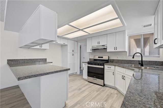 Detail Gallery Image 9 of 30 For 18021 Birch St, Hesperia,  CA 92345 - 3 Beds | 2 Baths