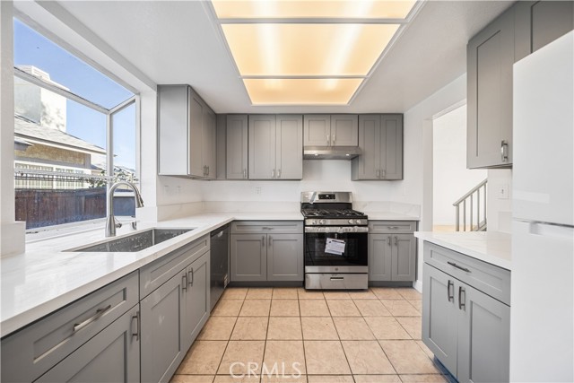 Detail Gallery Image 3 of 29 For 12466 Highgate, Victorville,  CA 92395 - 2 Beds | 2/1 Baths