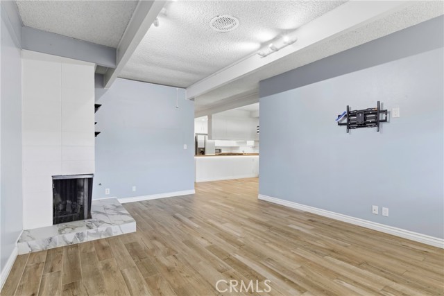 Detail Gallery Image 8 of 33 For 3800 Stockdale #2,  Bakersfield,  CA 93309 - 2 Beds | 1 Baths