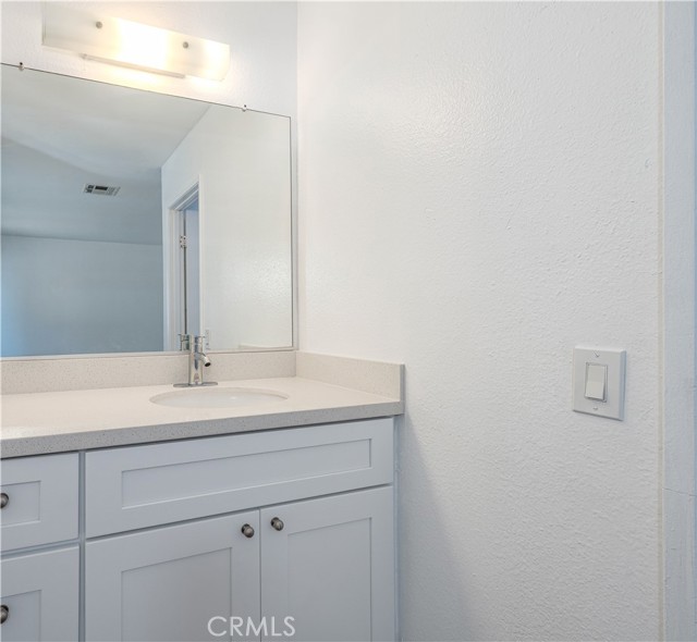 1650 S Campus Avenue, Ontario CA: https://media.crmls.org/medias/d7045238-6d1f-4aeb-b0a4-ce9dce79faa6.jpg