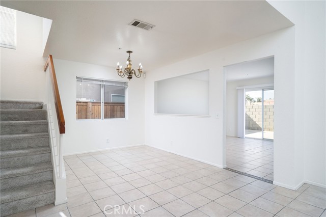 Detail Gallery Image 7 of 31 For 15642 Coventry Ln, Fontana,  CA 92337 - 3 Beds | 2/1 Baths