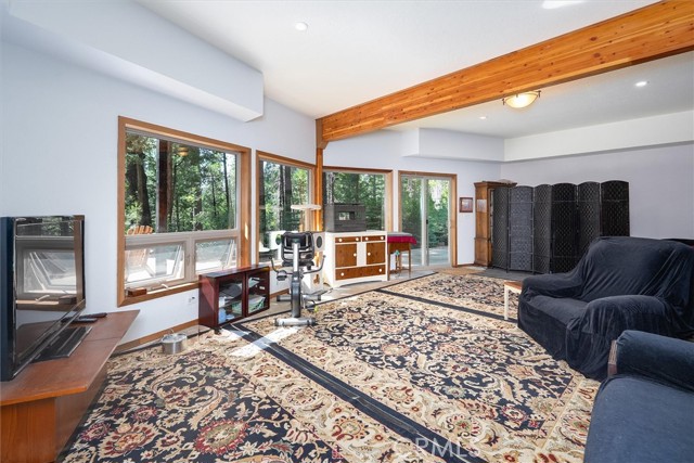 7134 Snyder Ridge Road, Mariposa CA: https://media.crmls.org/medias/d7050f58-f3ef-4e6a-b42d-a125bf9d2e9d.jpg