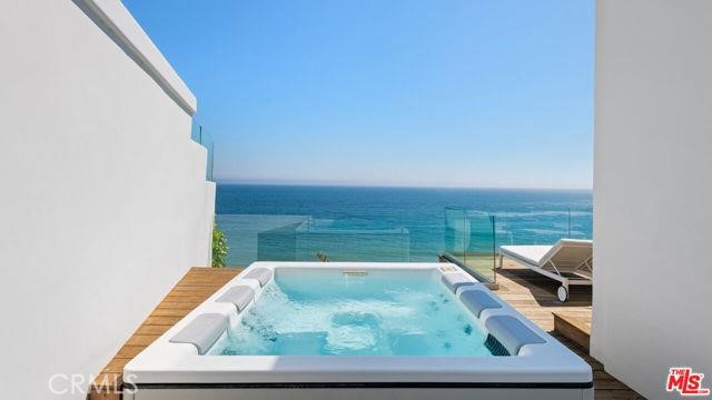 Detail Gallery Image 19 of 69 For 31654 Broad Beach Rd, Malibu,  CA 90265 - 4 Beds | 3/1 Baths