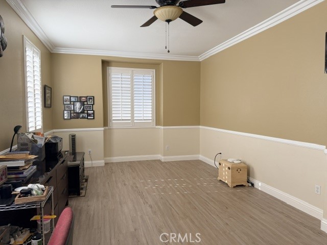 https://media.crmls.org/medias/d706077a-1b21-48d0-8057-d322606316a8.jpg?preset=X-Large