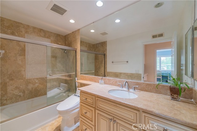 10 La Quinta, Irvine CA: https://media.crmls.org/medias/d707450c-90d6-4150-b80d-1b529b41eacc.jpg