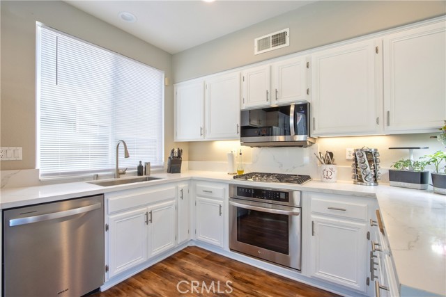 29708 Gracilior Drive, Escondido CA: https://media.crmls.org/medias/d707d4fa-f3c2-4792-8bcf-37b770b4b44b.jpg